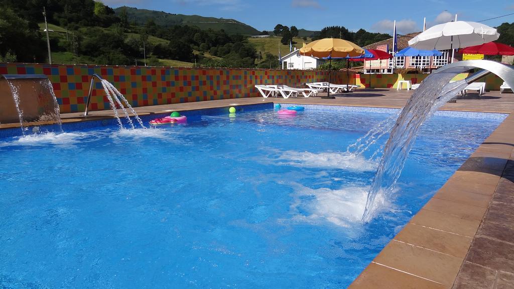 Conjunto Hotelero La Pasera Soto De Cangas Eksteriør billede