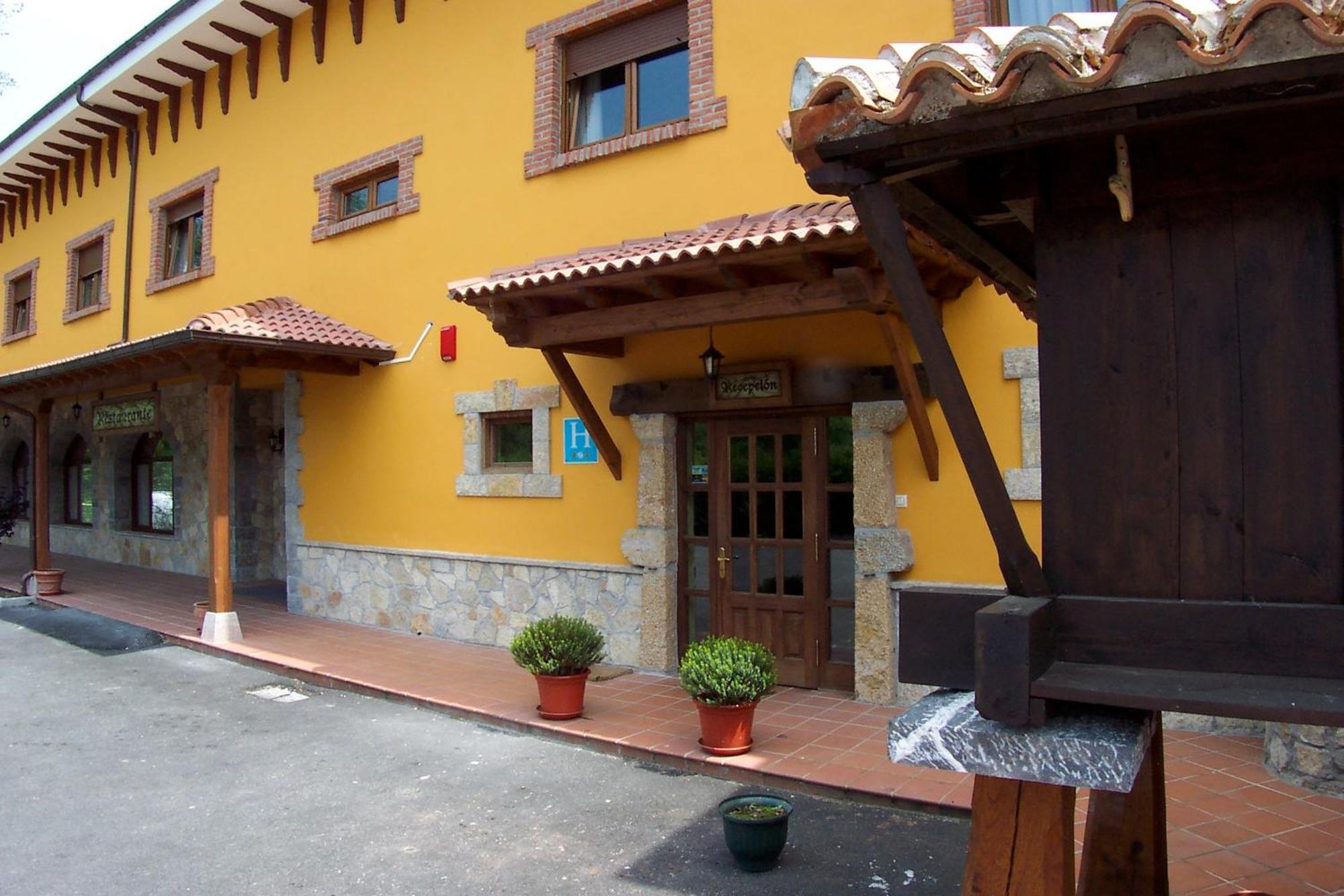 Conjunto Hotelero La Pasera Soto De Cangas Eksteriør billede